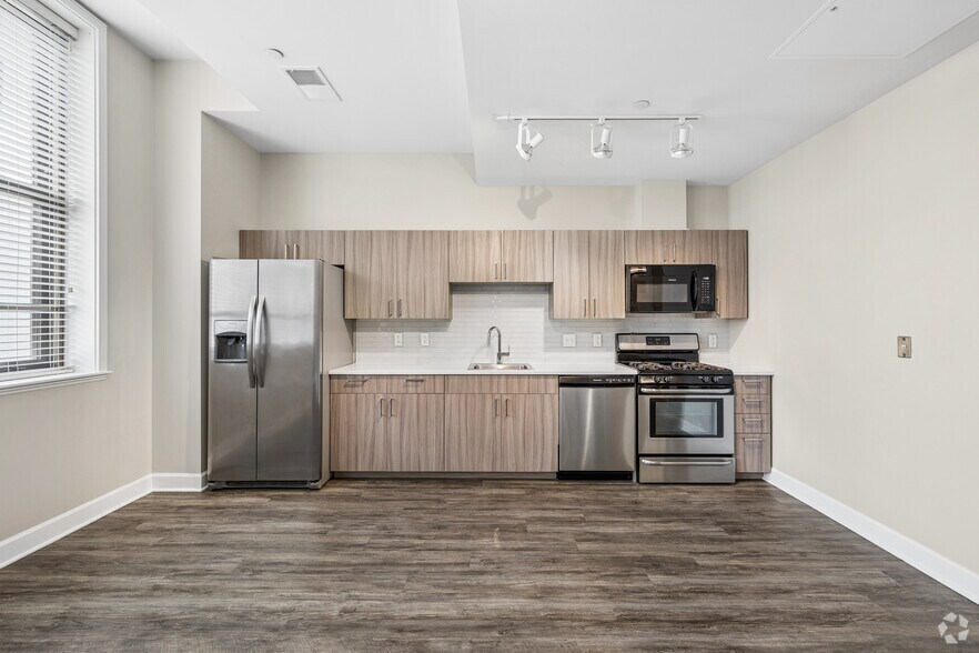 More Photos Of 272 E Main St, Rochester Apartments For Sale