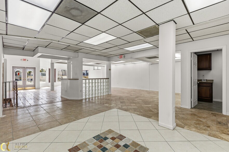 More Photos Of 389 E State Road 434, Longwood Storefront Retail Office For Lease