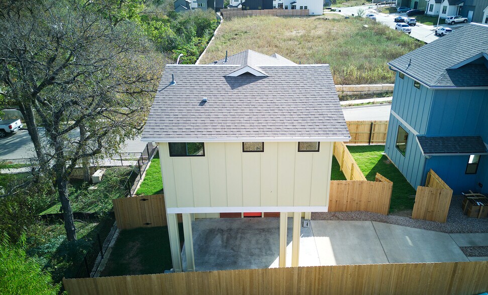 More Photos Of 2608 Bristol Dr, Austin Multifamily For Sale