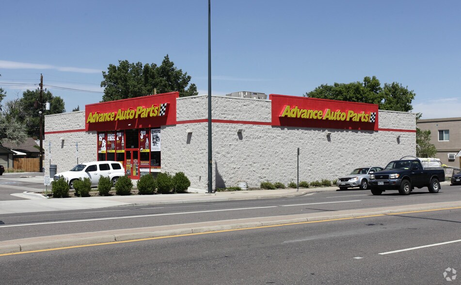 More Photos Of 3191 S Broadway St, Englewood Freestanding For Lease