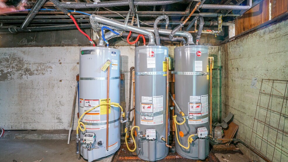 More Photos Of 1909 N BROADWAY, Los Angeles Apartments For Sale