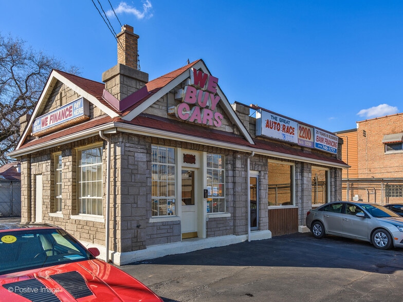 Primary Photo Of 2200 N Cicero Ave, Chicago Auto Dealership For Sale
