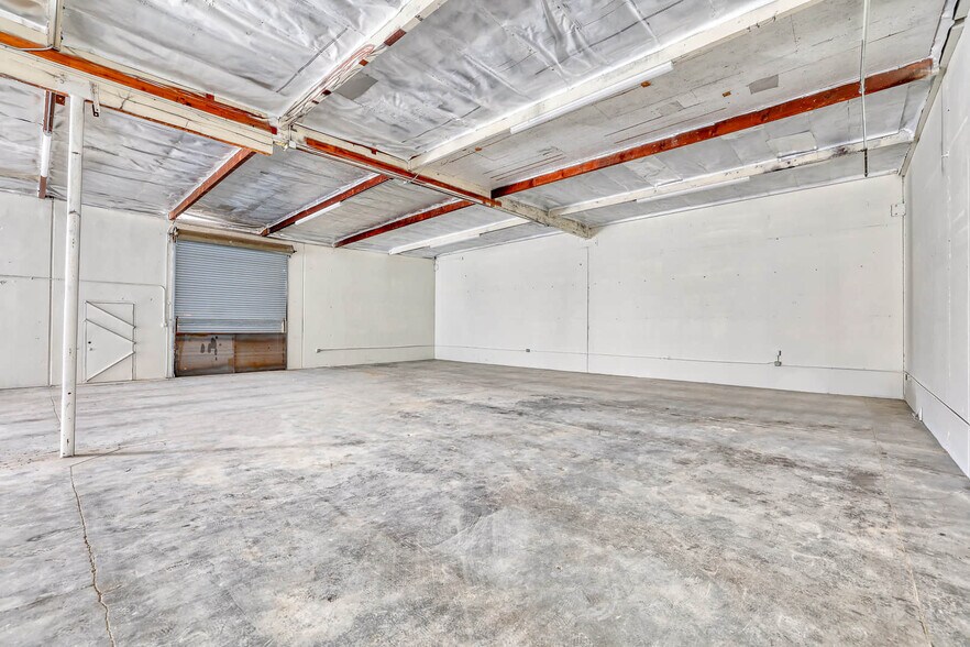 More Photos Of 5102-5108 Azusa Canyon Rd, Irwindale Unknown For Lease