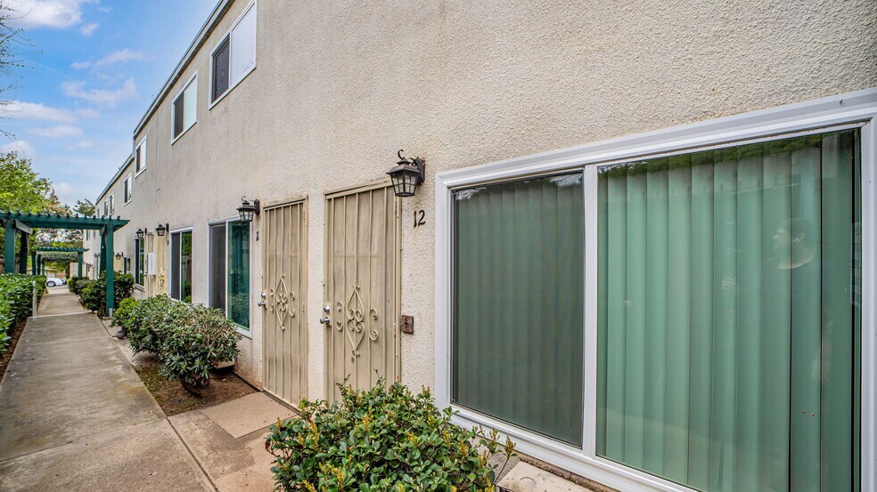 More Photos Of 7425 Waite Dr, La Mesa Apartments For Sale