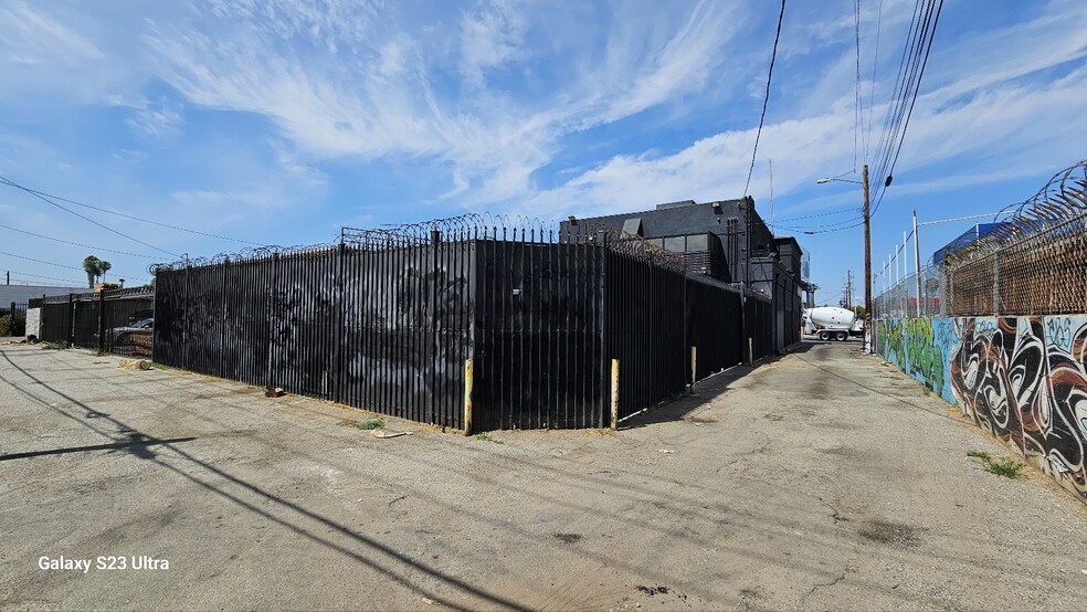 More Photos Of 2614 Crenshaw Blvd, Los Angeles Loft Creative Space For Lease