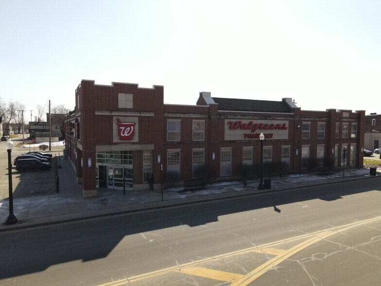 More Photos Of 144 E Main St, Ravenna General Retail For Sale