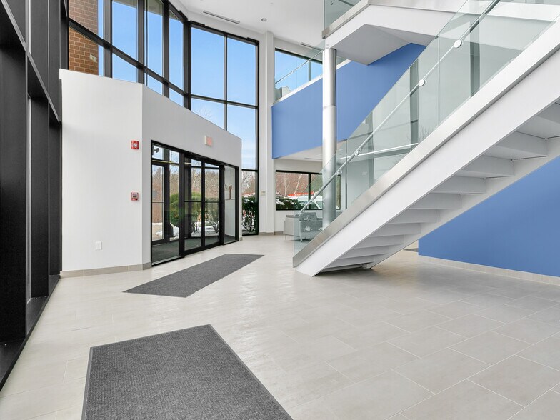 More Photos Of 95 Billerica Ave, Billerica Light Manufacturing For Lease