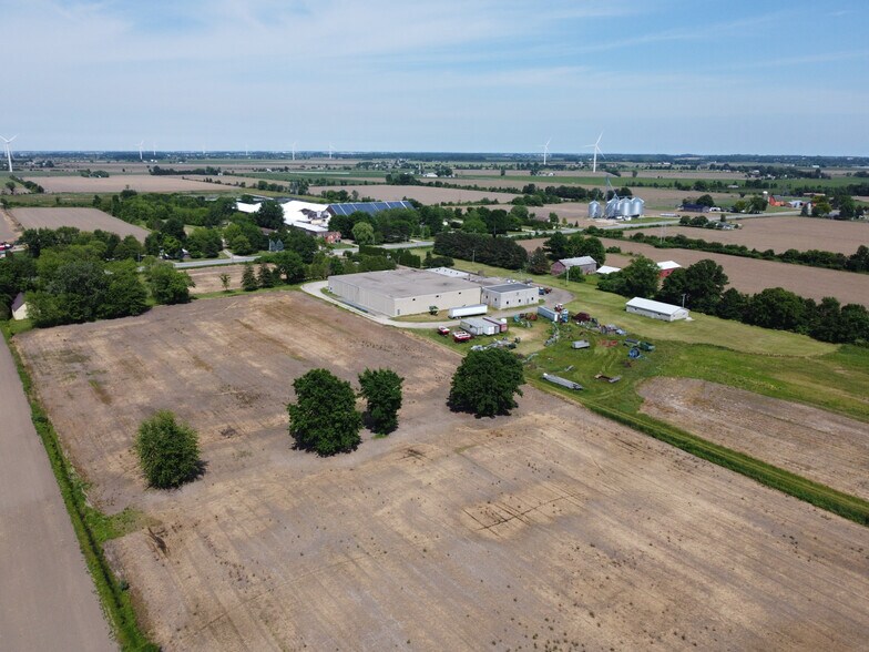 More Photos Of 324 County Road 34, Kingsville Manufacturing For Sale