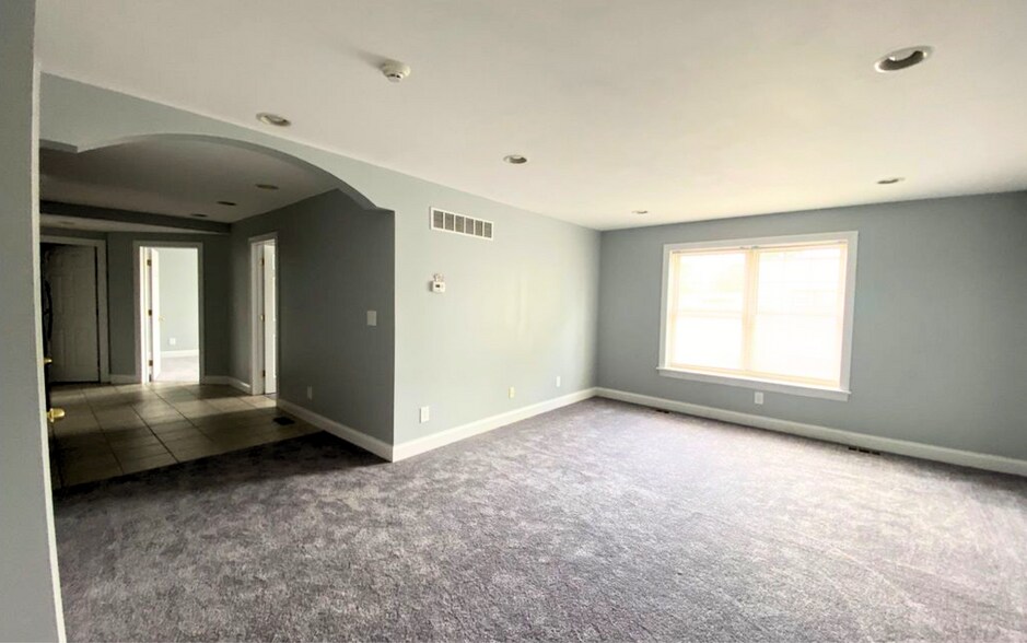 More Photos Of 1912 W 3rd St, Wilmington Apartments For Sale