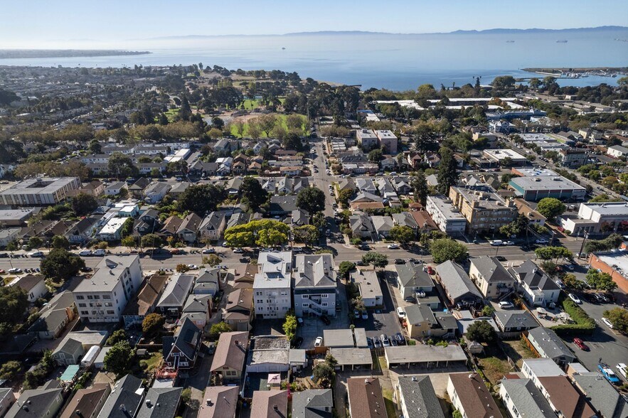 More Photos Of 739 Santa Clara Ave, Alameda Apartments For Sale
