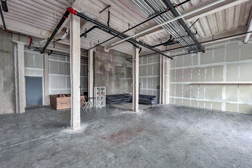 More Photos Of 1905 NW 23rd Ave, Portland Apartments For Lease