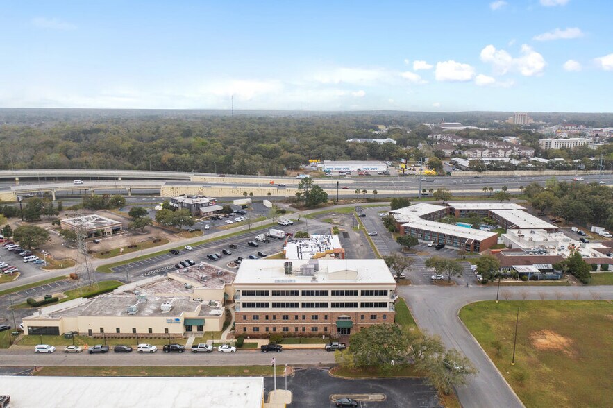 More Photos Of 7282 Plantation Rd, Pensacola Unknown For Lease