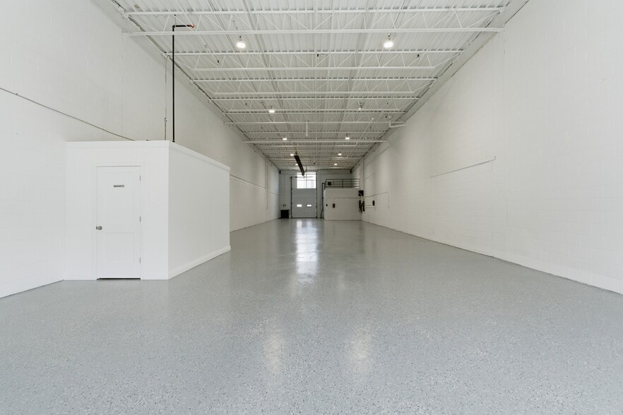 More Photos Of 397 Humberline Dr, Toronto Warehouse For Sale