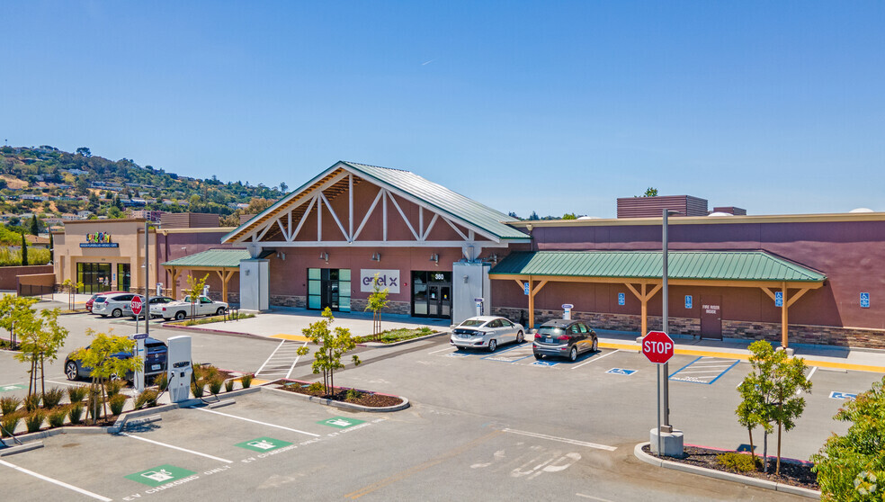 Primary Photo Of 360-380 Industrial Rd, San Carlos Research And Development For Lease