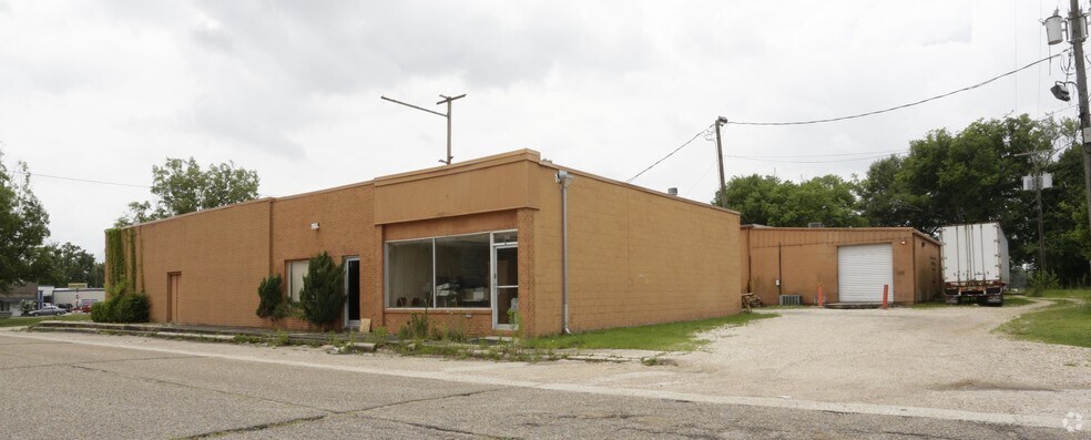 More Photos Of 525 Avenue V St, Bogalusa Office For Sale