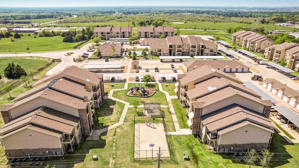 More Photos Of 2410 W Jack Finney Blvd, Greenville Apartments For Sale