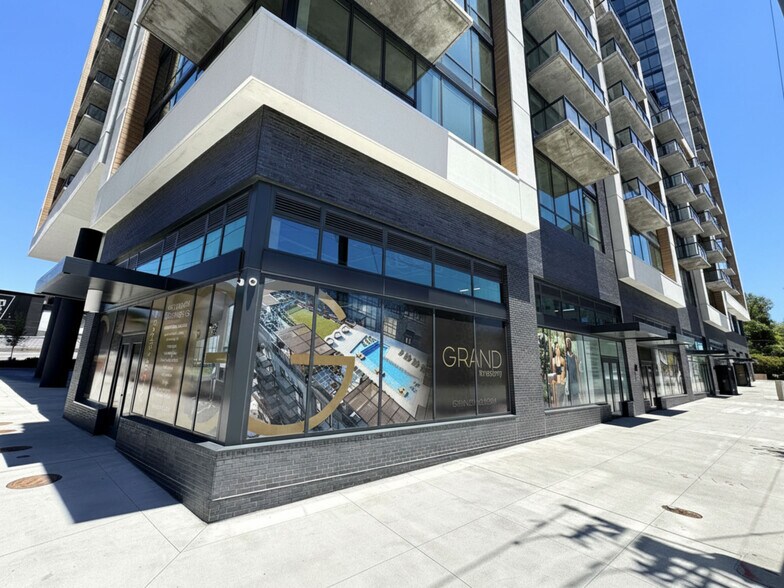More Photos Of 340 E Paces Ferry Rd, Atlanta Apartments For Lease