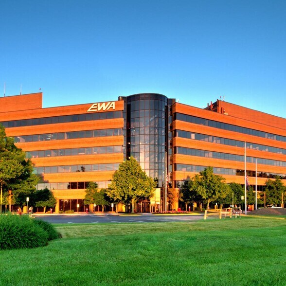 More Photos Of 13873 Park Center Rd, Herndon Office For Lease