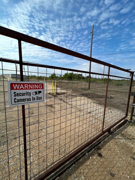 More Photos Of 4017 Interstate 10, Seguin Self Storage For Sale