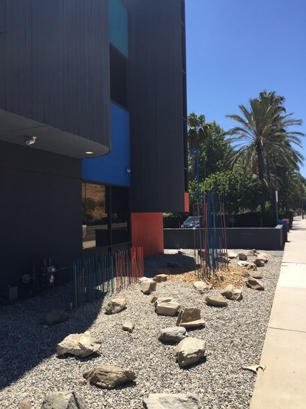 More Photos Of 9040 Topanga Canyon Blvd, West Hills Loft Creative Space For Lease