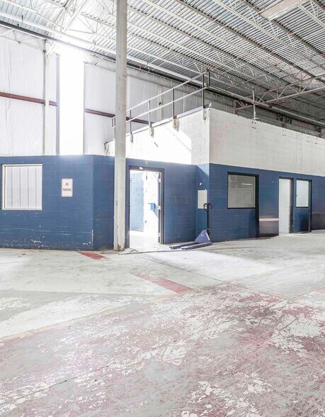More Photos Of 1 Delfield Dr, Covington Warehouse For Lease