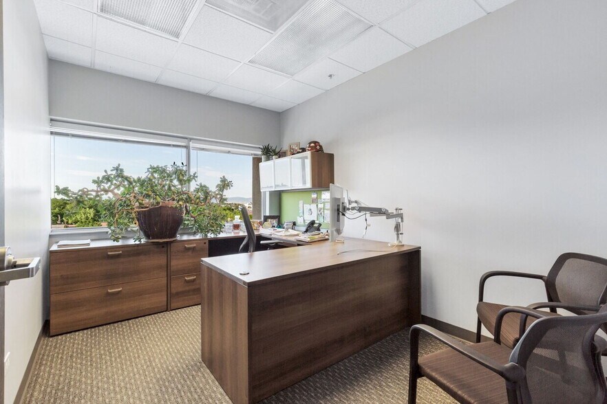 More Photos Of 750 W Hampden Ave, Englewood Unknown For Lease