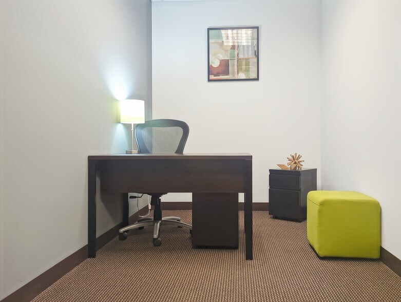 More Photos Of 100 Duffy Ave, Hicksville Coworking Space