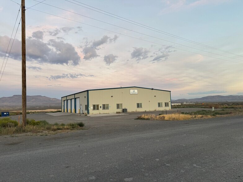 More Photos Of 2260 Griffin St, Carlin Industrial For Lease