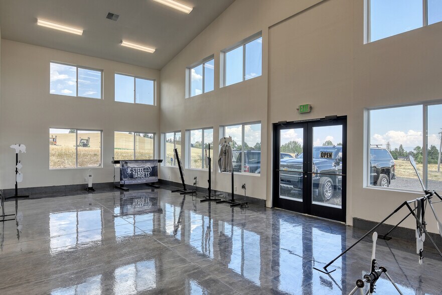 More Photos Of 30 S Fred Johns Way, Cheney Warehouse For Lease