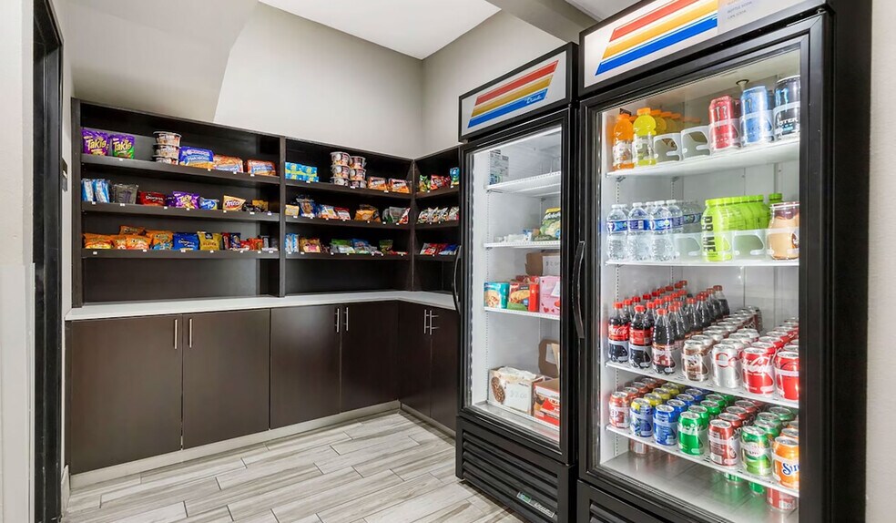 More Photos Of 6039 W Interstate 10, San Antonio Hotel For Sale