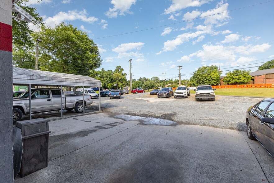 More Photos Of 347 Wilshire Ave SW, Concord Auto Dealership For Sale