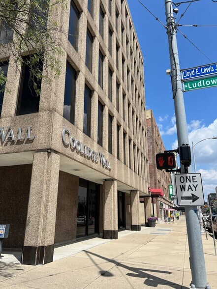 More Photos Of 33 W 1st St, Dayton Office For Lease