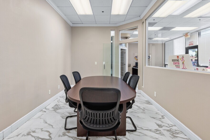 More Photos Of 7730 N Wickham Rd, Melbourne Office For Lease