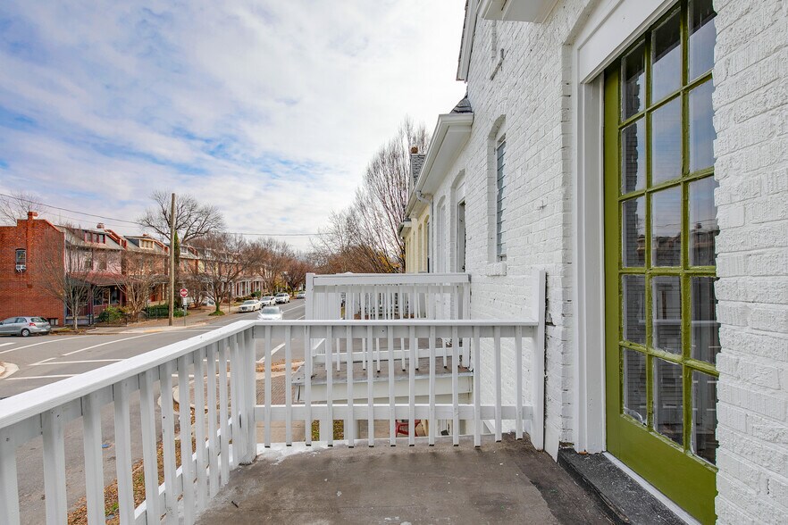 More Photos Of 3203 Ellwood Ave, Richmond Apartments For Sale