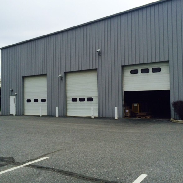 More Photos Of 630 Municipal Dr, Nazareth Manufacturing For Lease