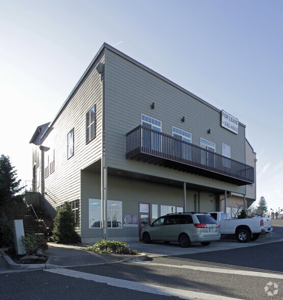 More Photos Of 101 W Columbia River Hwy, Troutdale Freestanding For Lease