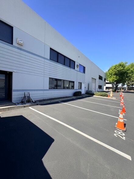 More Photos Of 28435 Century St, Hayward Light Distribution For Sale