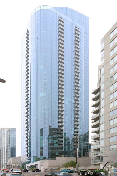 More Photos Of 399 Fremont St, San Francisco Apartments For Lease