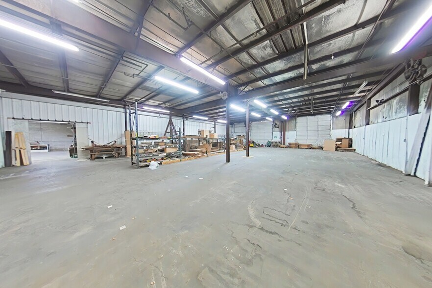 More Photos Of 167 Industrial Park Cir, Livingston Manufacturing For Sale