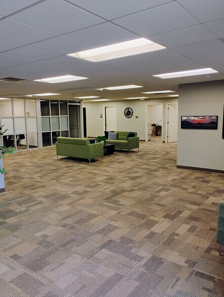 More Photos Of 205 S Liberty St, Harrisonburg General Retail For Lease