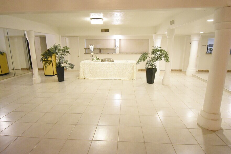 More Photos Of 401 Pennsylvania St, South Houston Lodge Meeting Hall For Sale