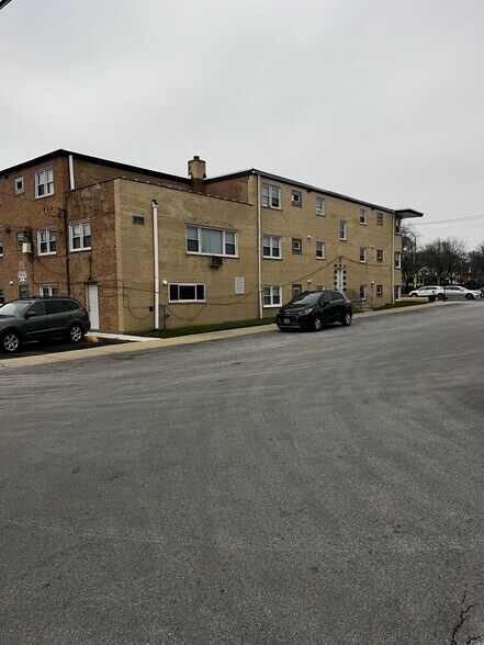 More Photos Of 10952 S Western Ave, Chicago Apartments For Sale