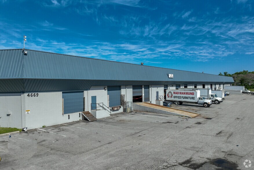Primary Photo Of 4669 L B McLeod Rd, Orlando Warehouse For Lease