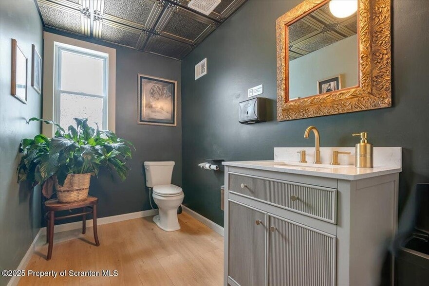 More Photos Of 1302 Adams Ave, Scranton Restaurant For Sale