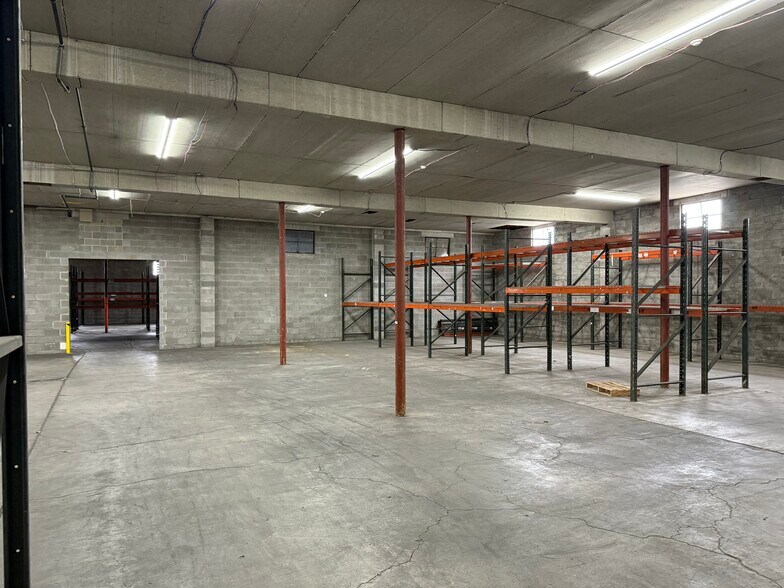 More Photos Of 105 N 16th St, Lebanon Industrial For Lease