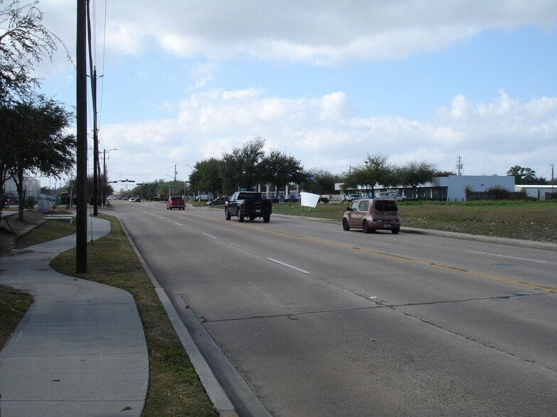 More Photos Of 4205 Pasadena Blvd, Pasadena Land For Sale