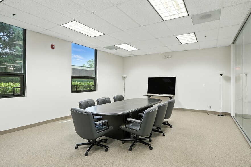 More Photos Of 8130 River Dr, Morton Grove Warehouse For Sale