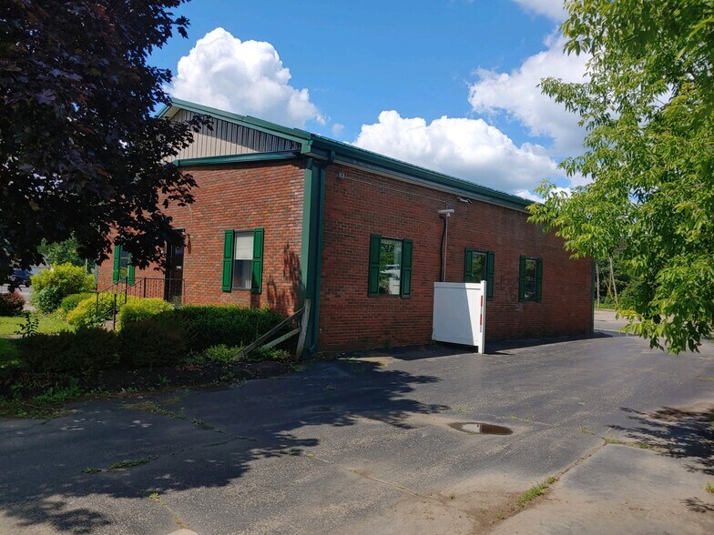 More Photos Of 7 S Main St, Franklinville Bank For Lease