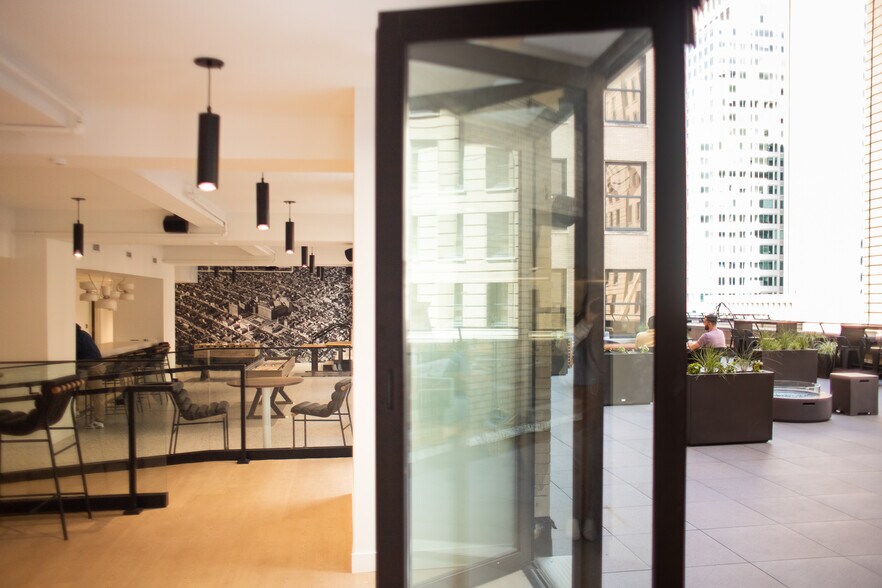 More Photos Of 221 W 10th St, Wilmington Coworking Space