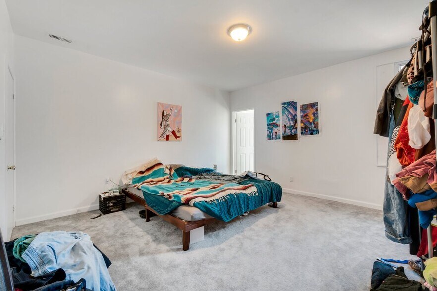 More Photos Of 2516-2520 N Charles St, Baltimore Apartments For Sale